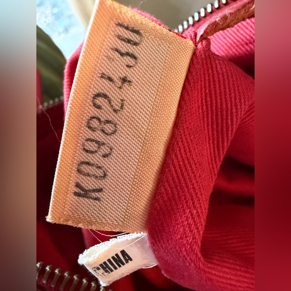 Dooney & Bourke Vintage Blue Denim Signature Monogram w/ Red LeatherShoulder Bag - Picture 9 of 16